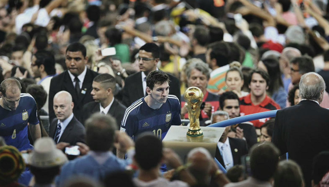 意大利杯半场：巴希奇远射造险，拉齐奥暂0-0AC米兰