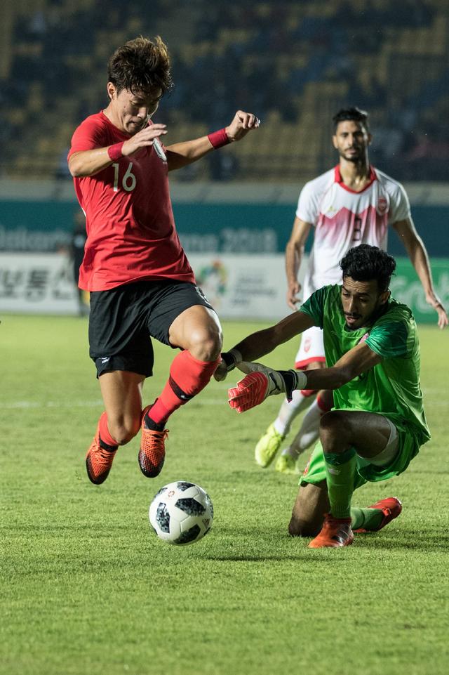 纳赛尔：六冠王对俱乐部意义重大，萨福诺夫表现很了不起（纳赛尔称六冠对俱乐部意义非凡，盛赞萨福诺夫神勇发挥）