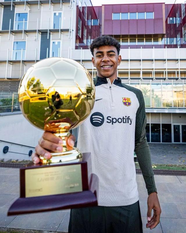 马特乌斯：本赛季至今拜仁的表现是完美的；科瓦奇成熟了很多（马特乌斯：拜仁本季至今堪称完美，科瓦奇愈加成熟）