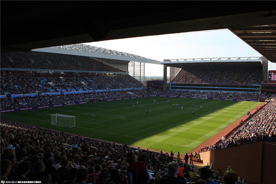 不用戴智能设备也能沉浸体验，主裁视角回顾维拉2-1曼联（无需智能穿戴也能沉浸观赛：主裁视角重温维拉2-1曼联）
