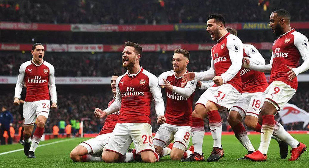 38岁梅西依旧掌控比赛，用瞬间决定胜负，展现非凡实力。