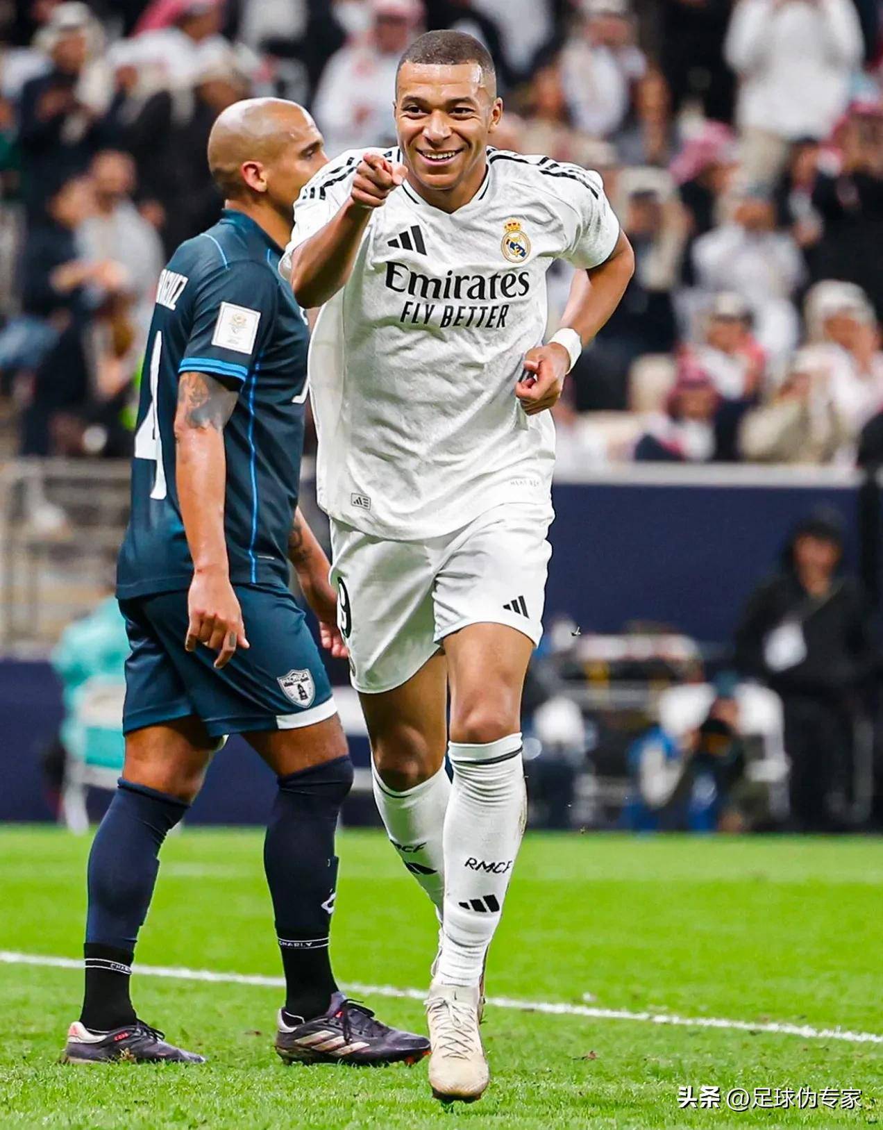 英媒：吉拉西夏窗可能加盟顶级俱乐部，其合同中有特殊解约金