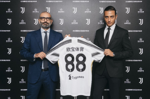 这一刻属于他一个人