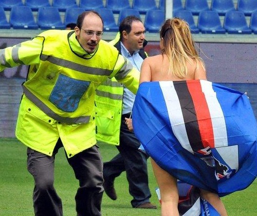 杜锋笑称球迷喊徐杰声音更大，广东男篮感谢武汉赛区